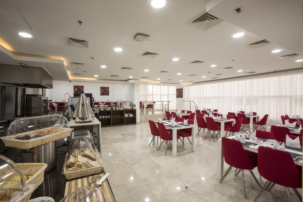 The Town Hotel Doha Ngoại thất bức ảnh