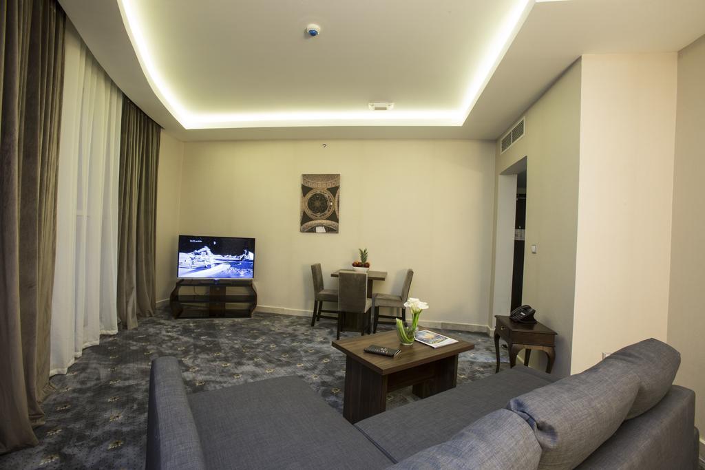 The Town Hotel Doha Ngoại thất bức ảnh