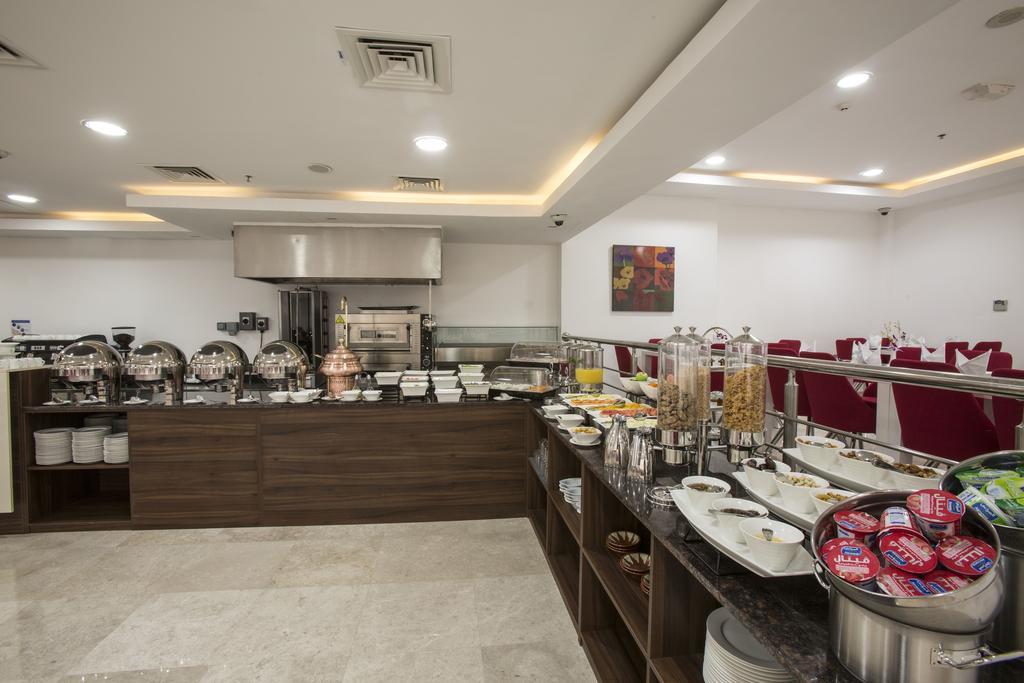 The Town Hotel Doha Ngoại thất bức ảnh